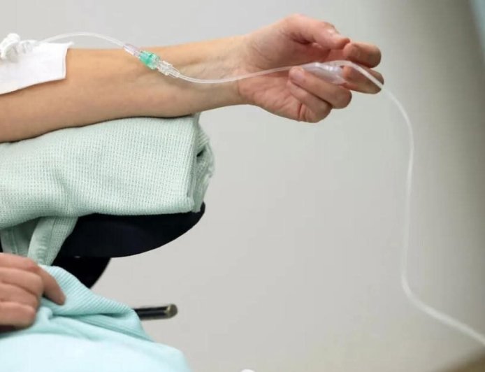 دراسة: هرمون طبيعي قد يحسن استجابة كبار السن لعلاج السرطان