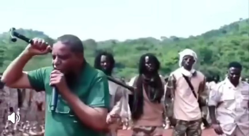 شيخ المليشيا:اي شخص سرق لاندكروزر أو(حاوية) سيأتي حاملها يوم القيامة في ظهره