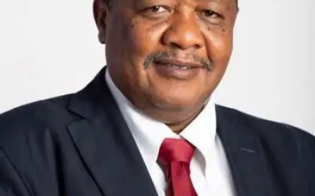 طبيب سوداني بين (8) علماء عالميين ينالون أعلى جوائز أمراض الجهاز الهضمي 