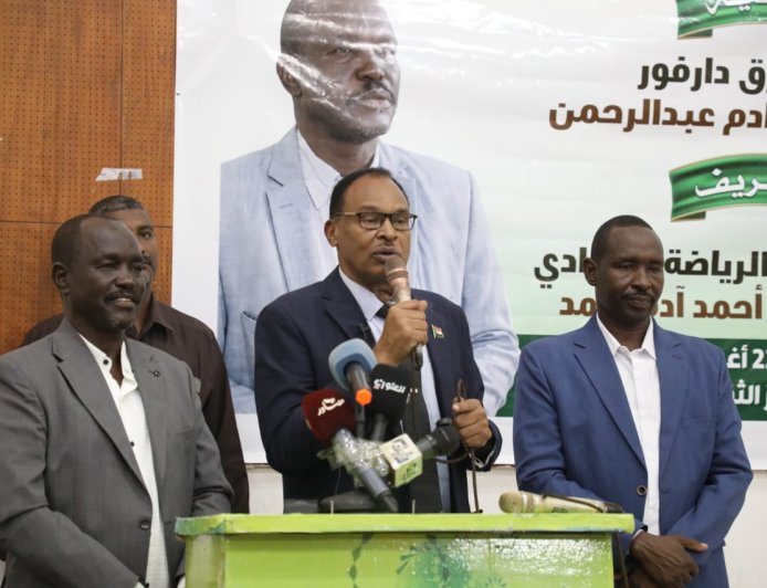 شباب شرق دارفور يحتفلون باليوم العالمي للشباب بأم درمان ويؤكدون وقوفهم خلف الجيش 