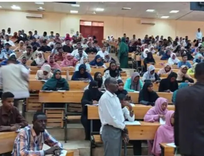 ترتيبات عاجلة لتسهيل سفر الطلاب السودانيين المرتبطين بامتحانات جامعية في السودان