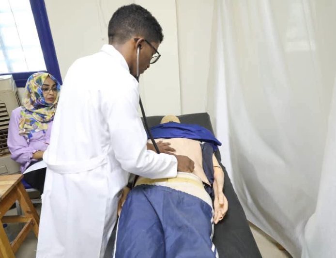 بعد توقف لأكثر من ثلاث سنوات.. جامعة ابن سينا تستأنف الامتحانات السريرية بالخرطوم   